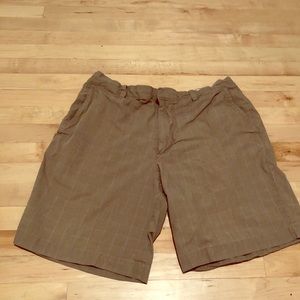 Men’s Banana Republic plaid flat front shorts